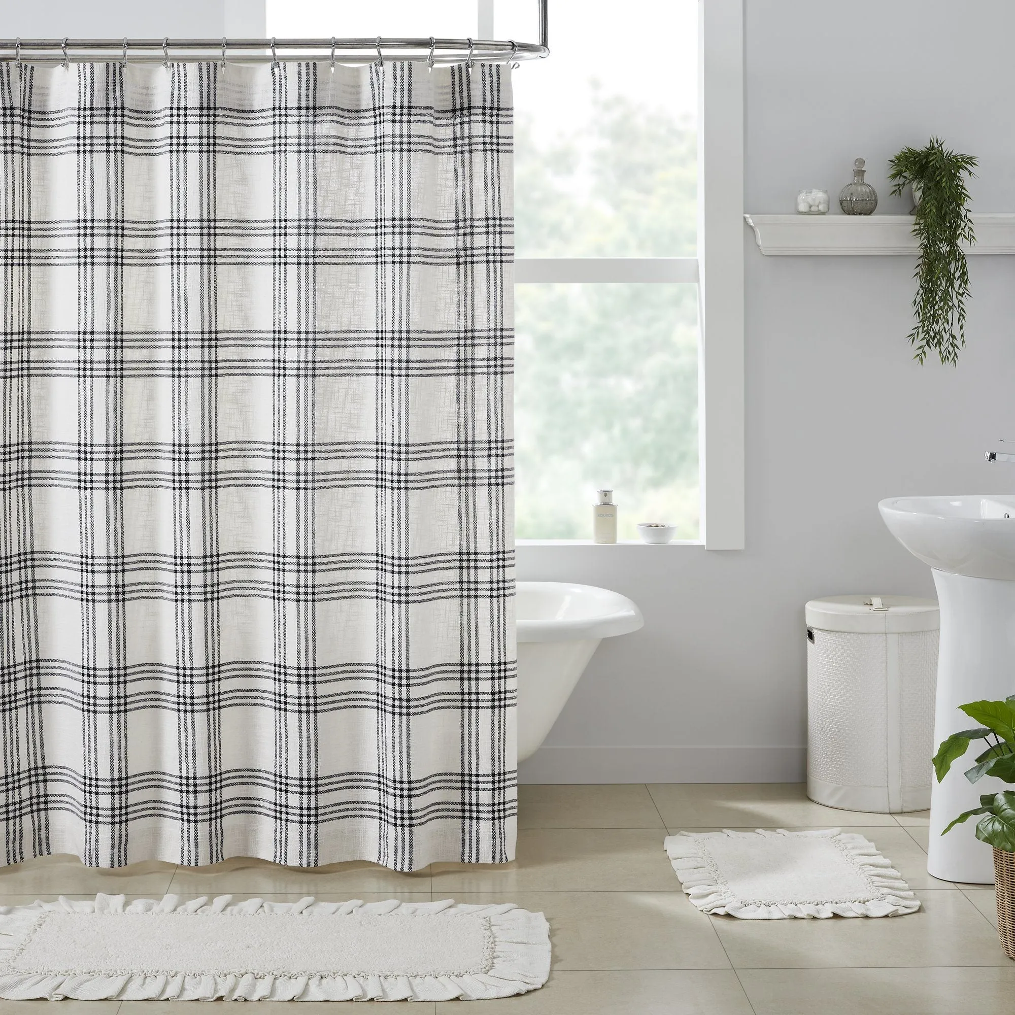 8gBlack-Plaid-Lined-Shower-Curtain