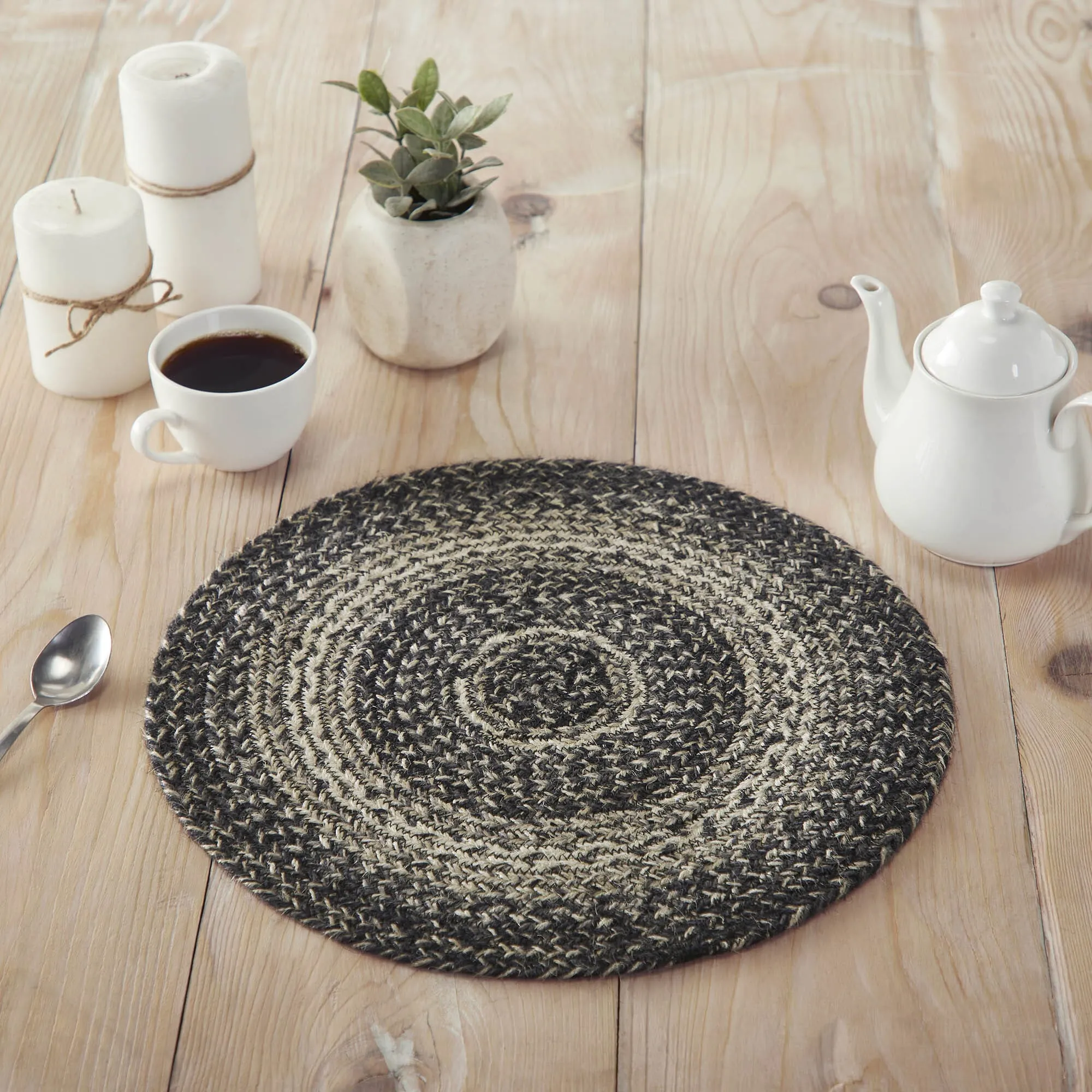 9aSawyer-Mill-Black-Braided-Trivet-15